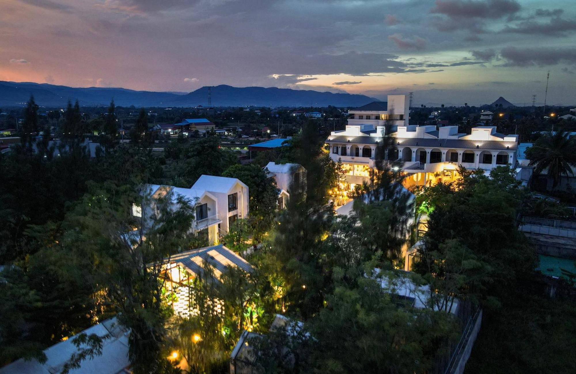 Montagne Residence Kampot Exterior foto